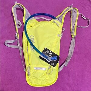 Brand New 💛 CamelBak Classic, Neon Yellow Hydration Pack with New Bladder bag.